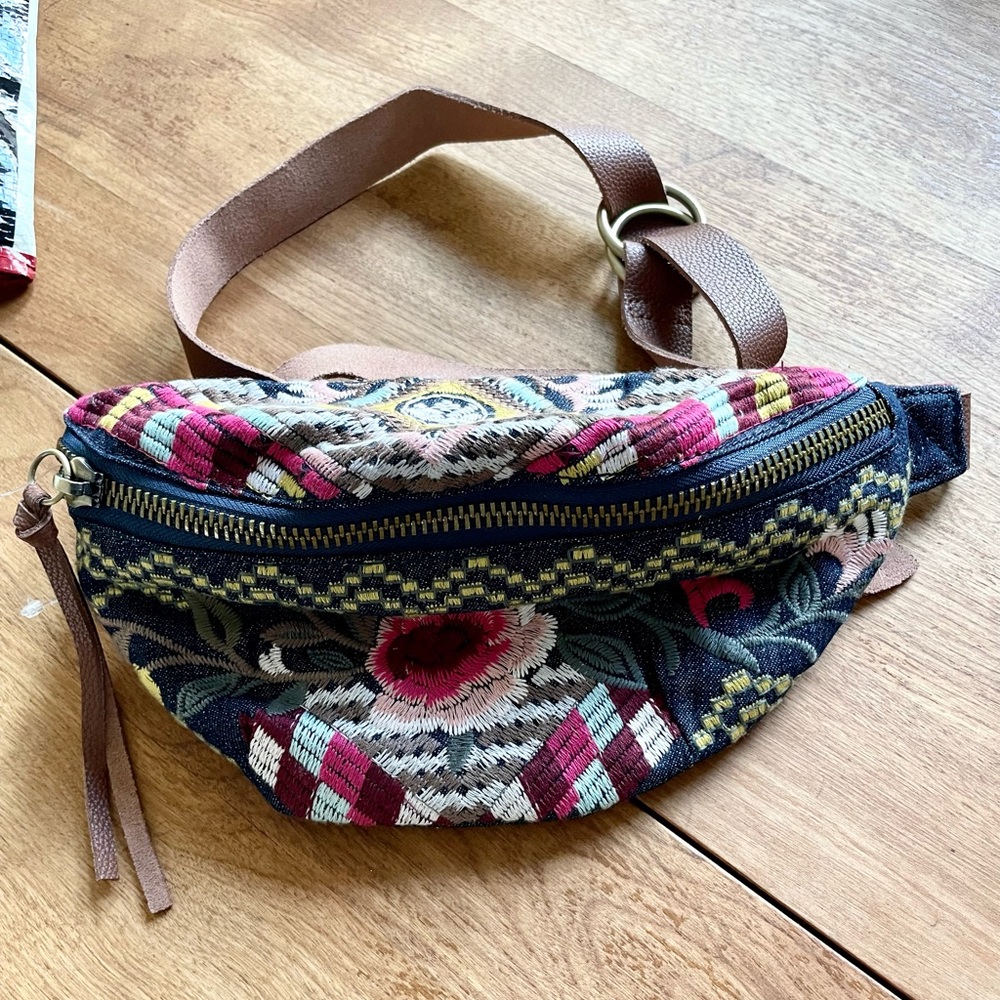 New Johnny Was Fanny pack/belt bag